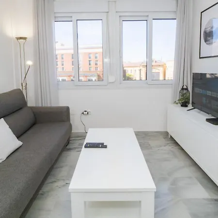 Cubo's Atocha With Optional Parking Apartment Malaga